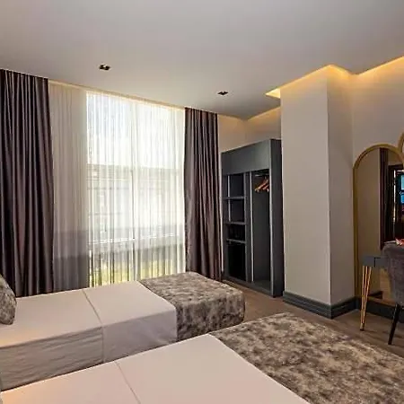 World Class - International Airport 4*